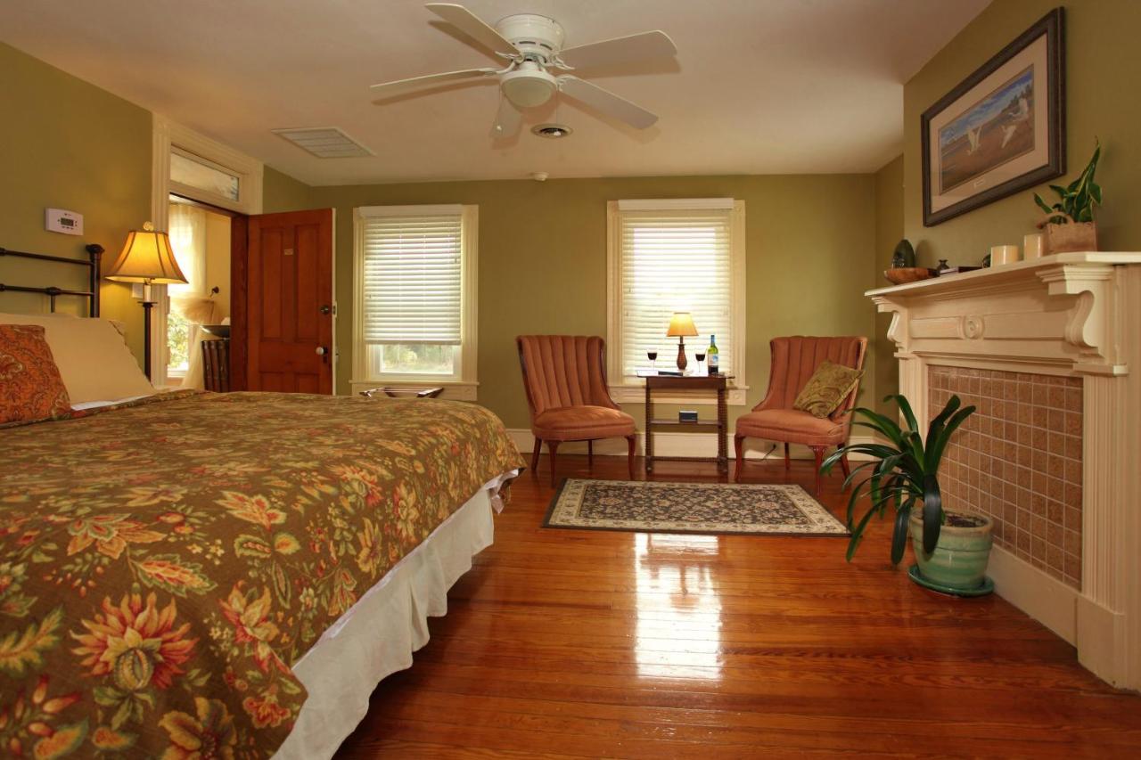 The Inn At Tabbs Creek Port Haywood Exteriör bild